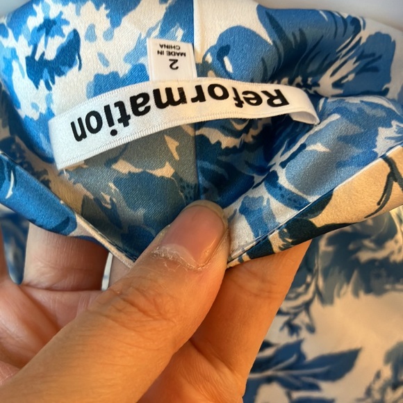 Reformation Sofia Floral 100% silk dress in Olympia print blue color Size 2 - Picture 10 of 12